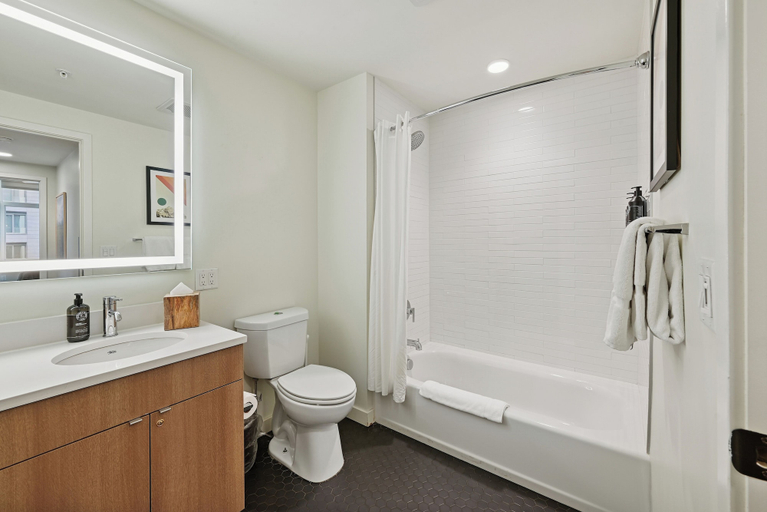 Bathroom 5, Sentral Union Station, Denver