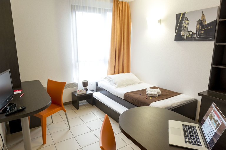 Bedroom 3, Residence Cerise Strasbourg, Bas-Rhin