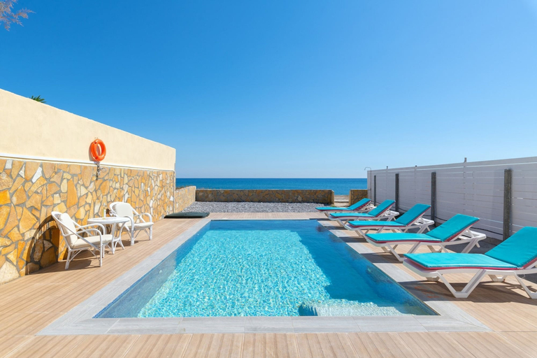 Room 1, The Cottage South Escape With Beach Front Pool, South Aegean