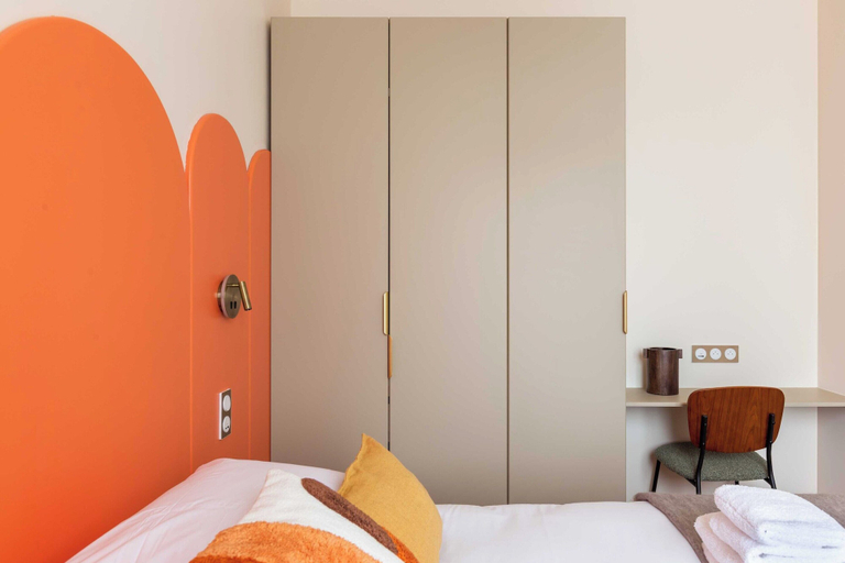 Room 2, Port-royal Residence - Chic Apartment - 2br-4p, Paris