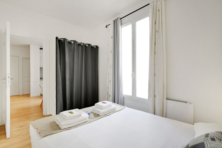 Others 5, Cosy Apartment- Montmartre, Paris