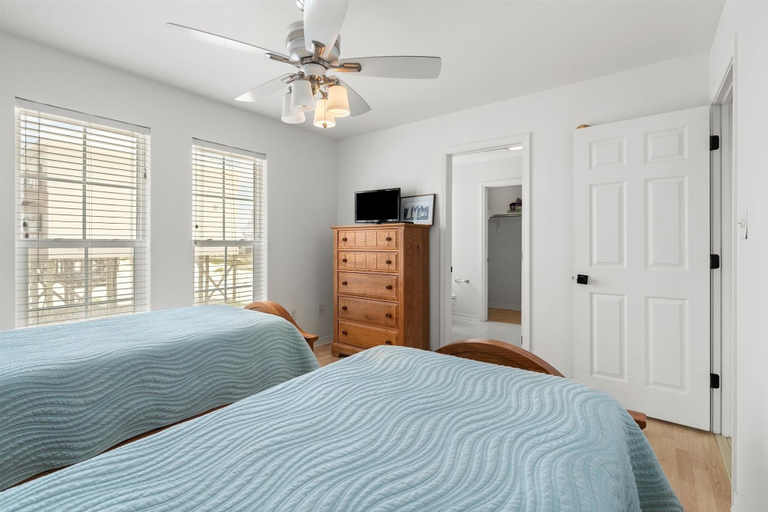 Room 3, Treasure Island - 105 Treasure Ct 4 Bedroom Home, Mobile