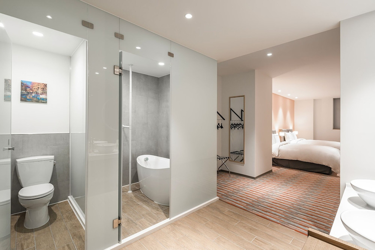 Bathroom 2, Phoenix Hotel, Taichung