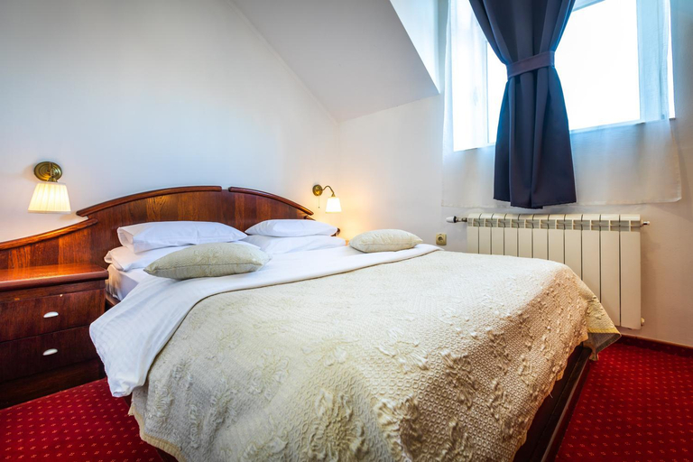 Bedroom 3, Garni Hotel Royal Crown, Subotica