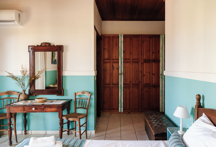Bedroom 3, Amnisiades Apartments, Crete