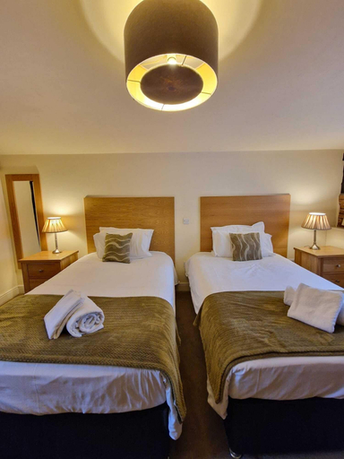 Bedroom 4, The North Hill Hotel, Colchester, Essex