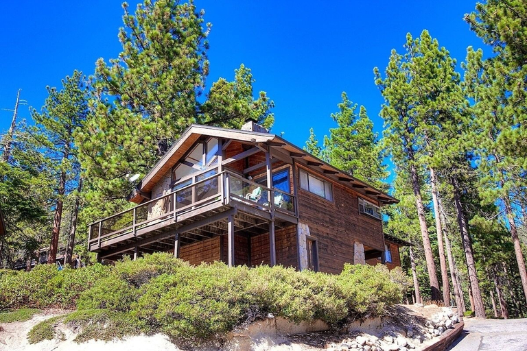 Exterior 4, Inclining View 3 Bedroom Home by RedAwning, Washoe