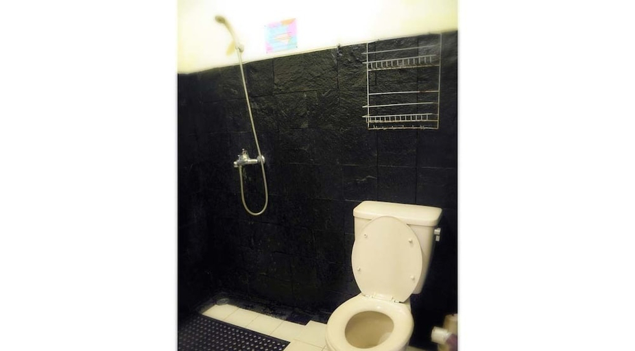 Bathroom 3, Villa Kota Bunga Ade Type Jepang - 0228, Cianjur