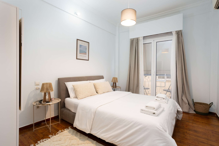 Others 4, Central Athens Fully-equipped Getaway in Victoria, Attica