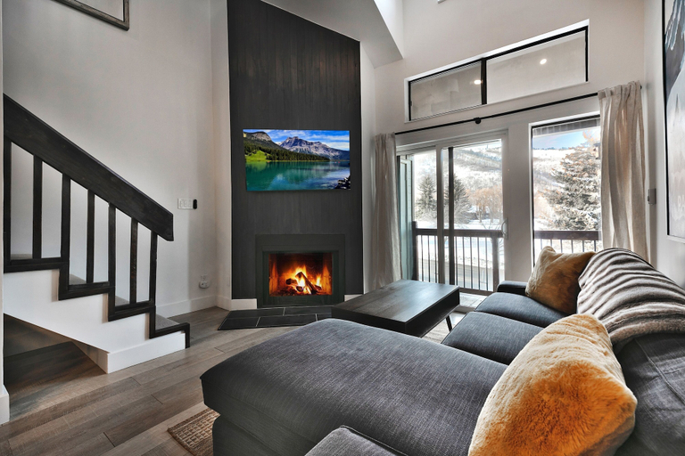 Primary image, Snowcrest 317 2 Bedroom Condo by RedAwning, Summit