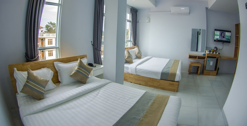 Bedroom 2, Star Hotel, Mandalay