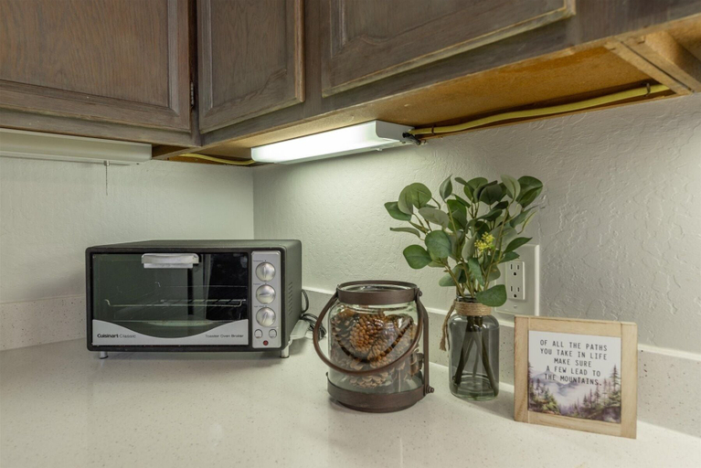Microwave, Martis Landing 3 Bedroom Home, Placer