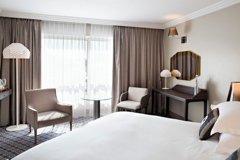 Bedroom 3, Vichy Celestins Spa Hotel, Allier