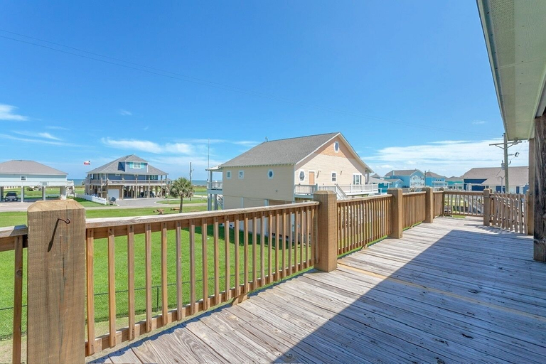 Property grounds 2, A Sassy Seagull 3 Bedroom Home, Galveston