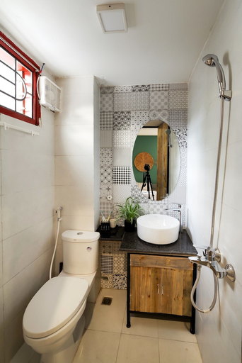 Bathroom 5, Little Anh House, Hoàn Kiếm