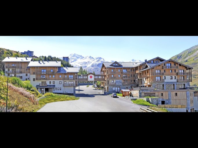 View from property 4, Apartment in Les Menuires With Spa & Ski Access, Savoie