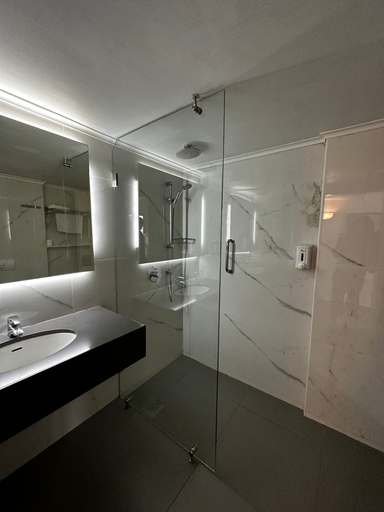 Bathroom 3, Bel Azur , Kasrouane