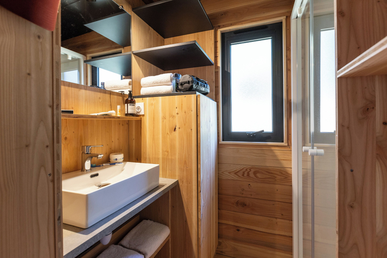Bathroom 4, Huttopia Wattwiller, Haut-Rhin