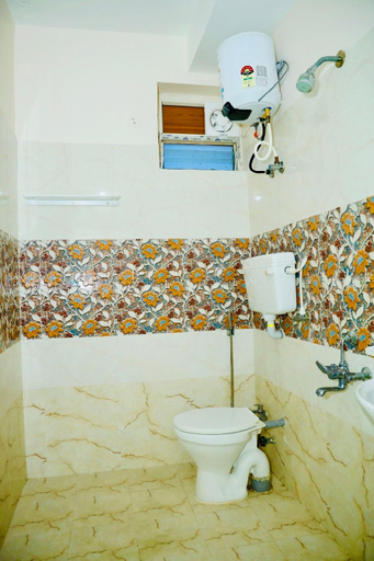 Bathroom, Hotel Vistaara Grand, Guntur