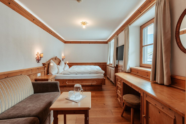 Bedroom 2, Biohotel Schweitzer, Imst