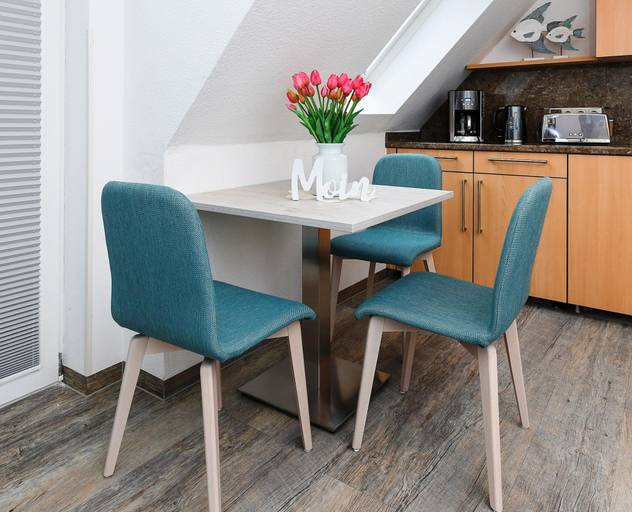 Living room 4, Helle Ferienwohnung fur Zwei Personen in Bensersiel, Wittmund