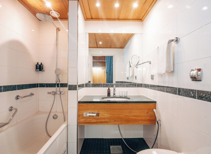 Bathroom 5, Comfort Hotel Sello, Uusimaa