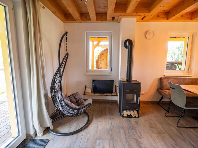 5, Villa with terrace, sauna near the border triangle, Villach Land