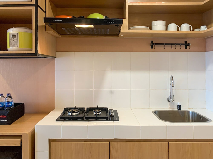 In-Room Kitchen 3, Compact Minimalist Studio At Tokyo Riverside Pik 2 Apartment, Tangerang