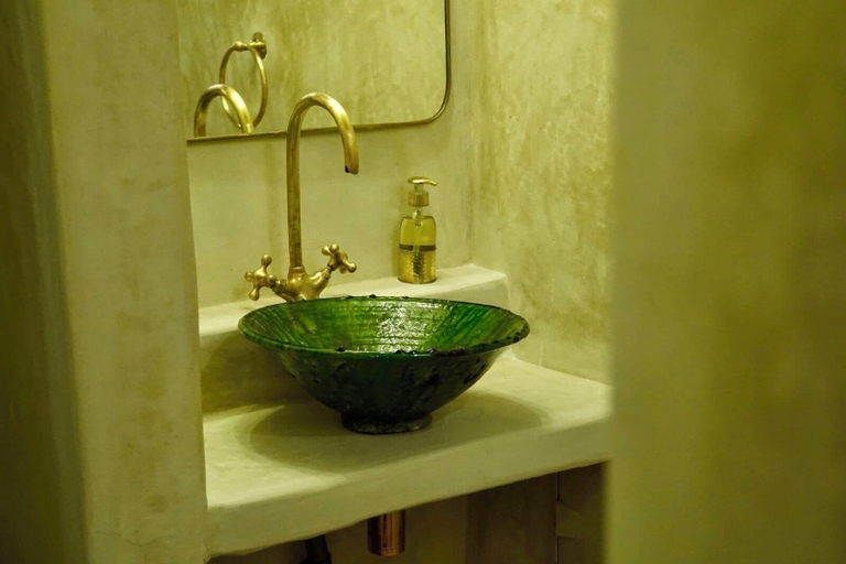 Bathroom 4, Riad Tzarra, Marrakech