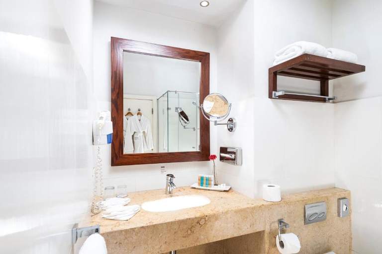 Bathroom 4, The Three Corners Ocean View - Adults Only(+16), Al-Ghurdaqah 2