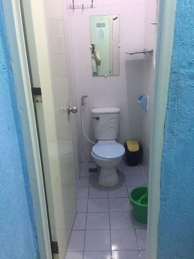 Bathroom 3, Ellen's Resort Annex, Malay