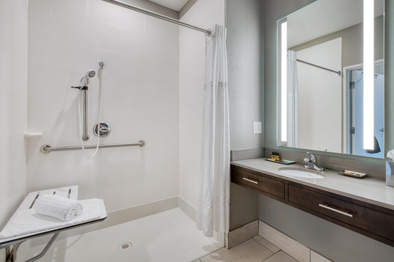 Bathroom 3, Best Western Plus Saint Peter, Nicollet