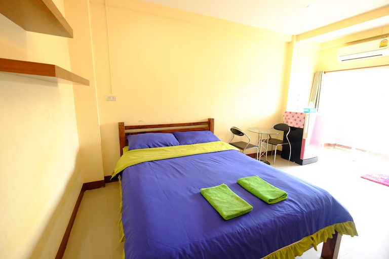 Bedroom 2, Livable Hotel, Muang Sakon Nakhon