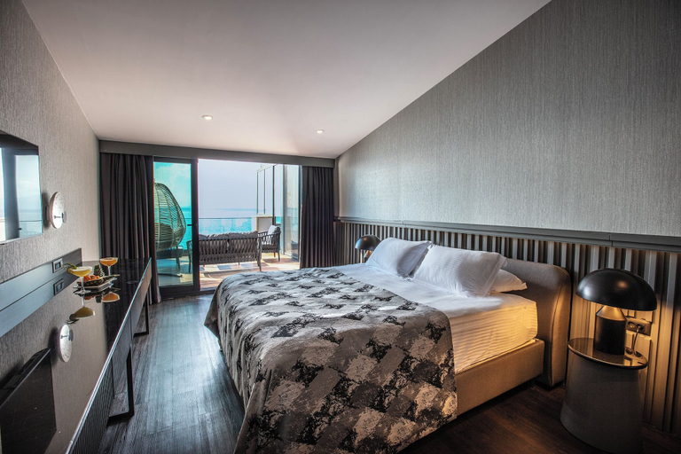 Bedroom 3, Charisma De Luxe Hotel, Kuşadası
