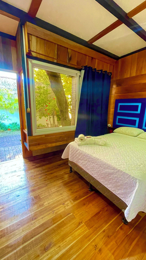 Bedroom 3, Mayan Spirit, Flores