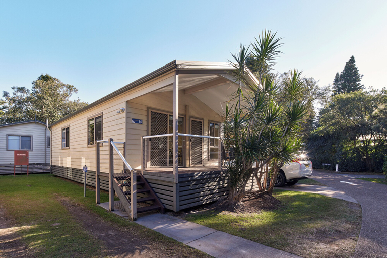 Exterior & Views 2, Big4 Sydney Lakeside Holiday Park, Pittwater
