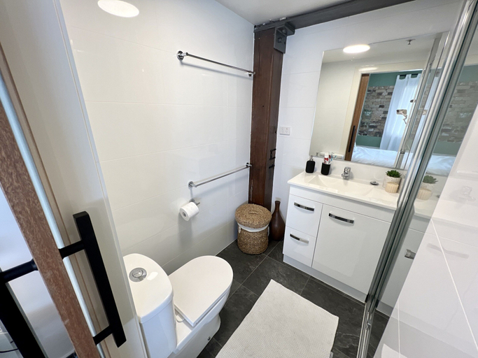 Bathroom, Stylish Studio in the Heart of the City, Brisbane