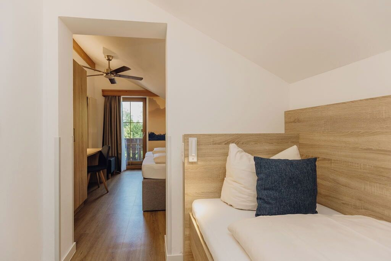 Bedroom 5, Landgasthof Hotel Schöntag & Steak House, Bad Tölz-Wolfratshausen