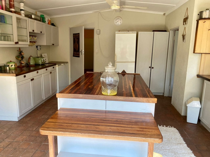 Private kitchen 4, Victorian style cottage in Nyanga - 2096, Nyanga