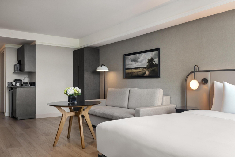Bedroom 3, Hotel Vallea Bromont, Tapestry Collection by Hilton, La Haute-Yamaska