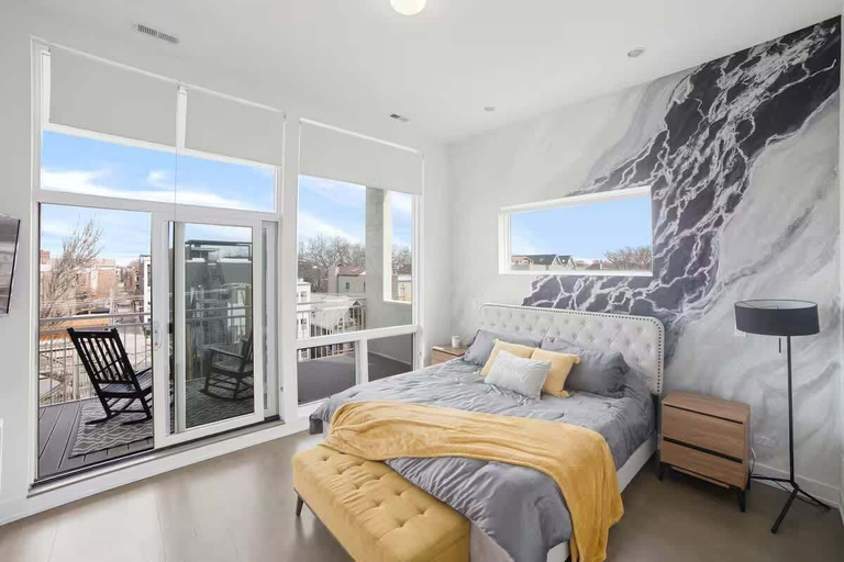 Room 2, Three Condos Full Building Rental, Cook