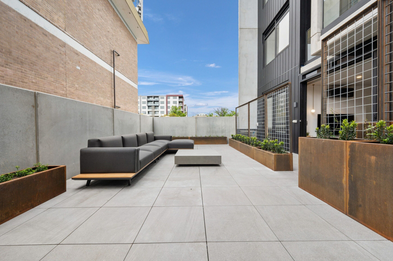 Exterior 5, Unwind in Elegance: Your Perfect Braddon Apartment, Canberra