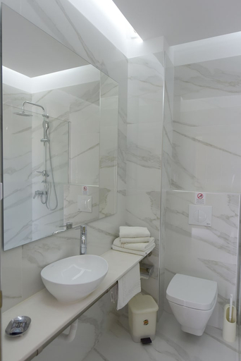 Bathroom 3, Trianta Hotel Apartments, South Aegean
