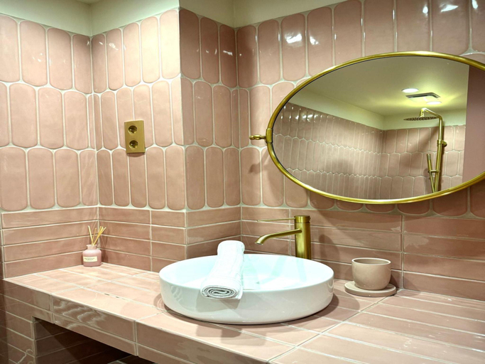 Bathroom 3, Magnificent apartment in the heart of Paris, Paris
