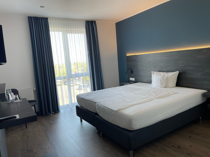 Bedroom 4, AiREA Hotel, Paderborn