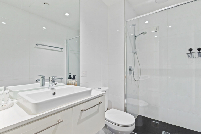 Bathroom 3, Central Entertainer With Panoramic City Views, Melbourne