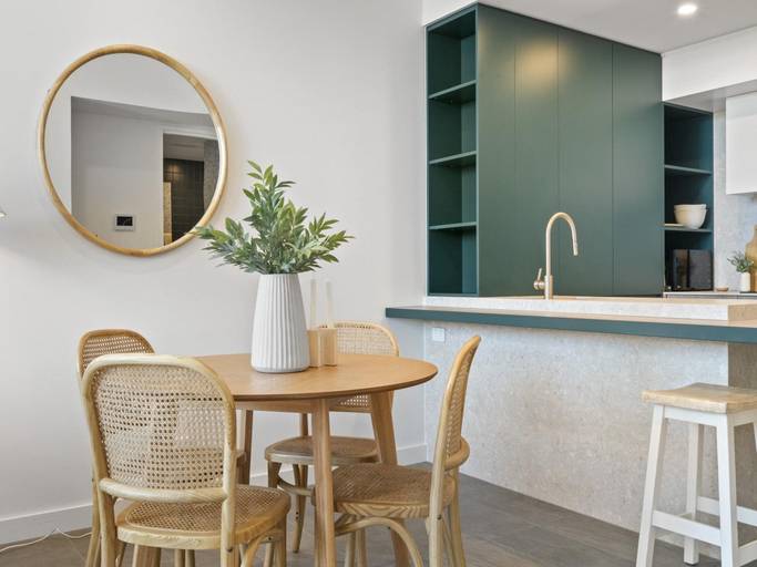 5, Ground Floor Apartment with Private Courtyard, Fremantle