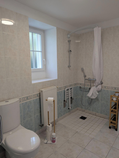 Bathroom 5, La Ferme Chauvet, Sarthe