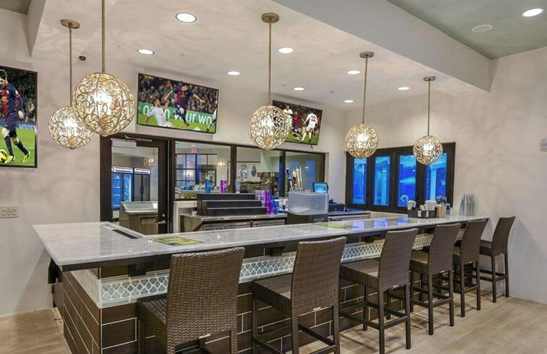 Food & Drinks 5, Townhome W/private Pool & Free On-site Water Park!, Osceola