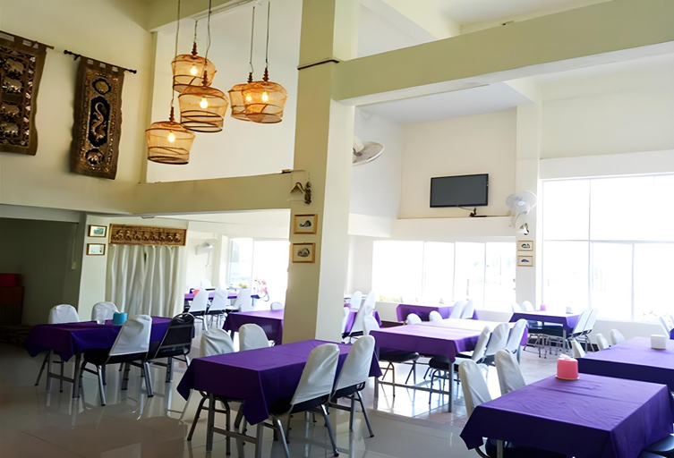 Food & Drinks, Amonruk Hotel 2, Muang Phrae